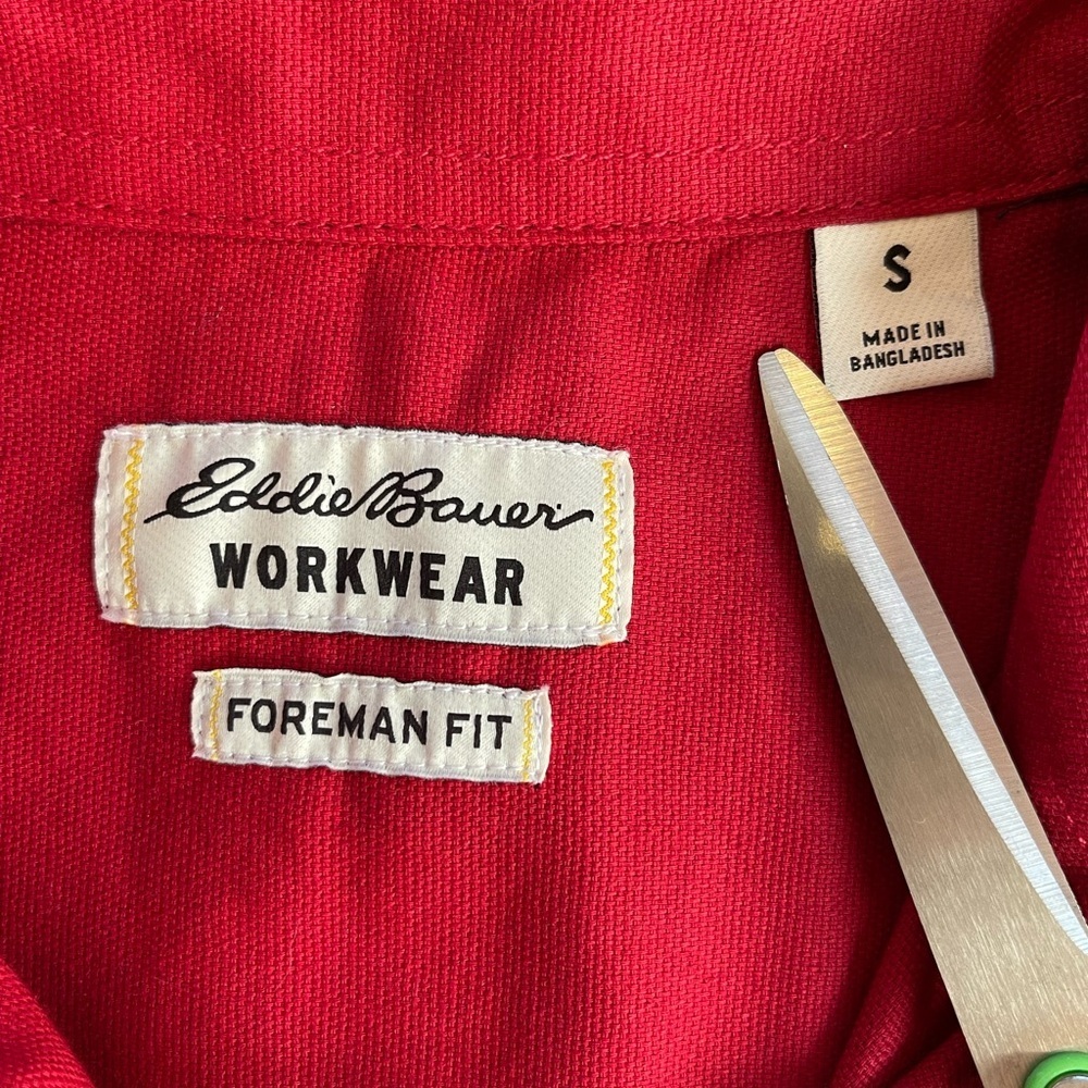NWT Eddie Bauer Workwear Foreman Fit button down shirt long sleeve red Small (S) - Picture 2 of 7